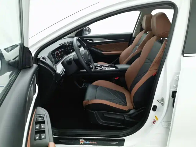 Changan Eado — Фото автомобиля 10
