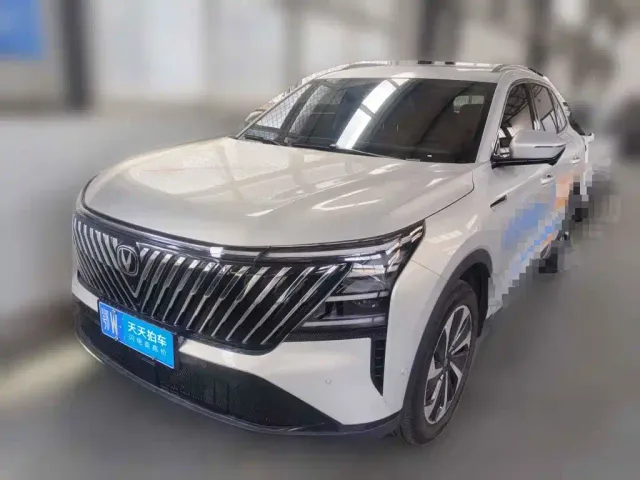 Фотография автомобиля — Changan CS75 Plus
