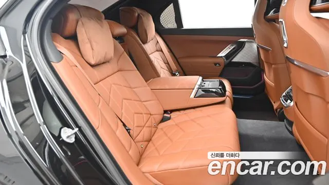 BMW 7-Series 7 серия (G70) 740i xDrive M Sport Limited — Фото автомобиля 12