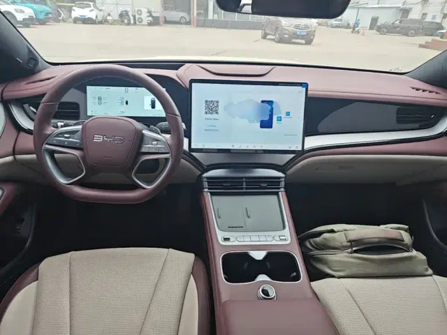 BYD Seal 07 DM-i — Фото автомобиля 9