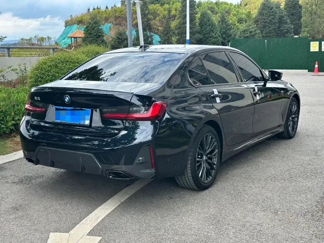 BMW 3 Series — Фото автомобиля 6