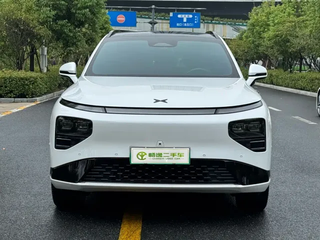 Xpeng G9 — Фото автомобиля 2