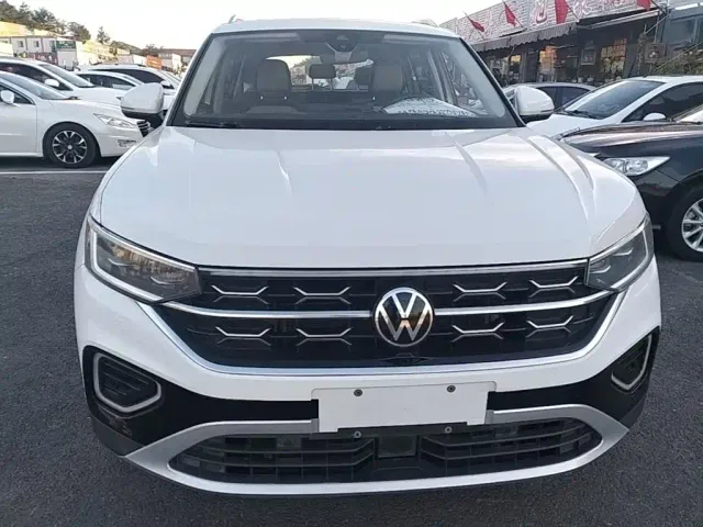 Volkswagen Tayron — Фото автомобиля 2