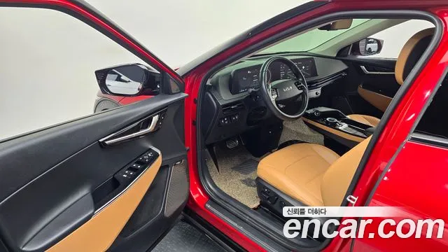 Kia EV6 — Фото автомобиля 11