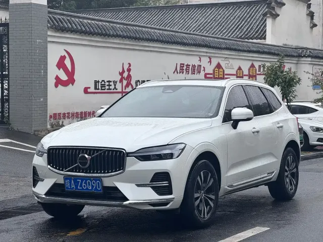 Фотография автомобиля — Volvo XC60