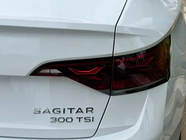 Volkswagen Sagitar — Фото автомобиля 7