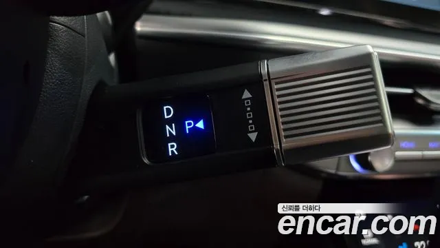 Hyundai Grandeur GN7 — Фото автомобиля 12