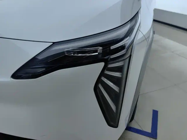 GAC Aion Y — Фото автомобиля 5