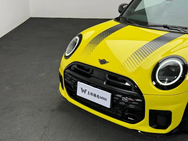 MINI Hatch — Фото автомобиля 5