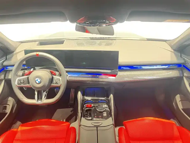BMW M5 — Фото автомобиля 9