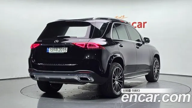 Mercedes-Benz GLE-Class — Фото автомобиля 2