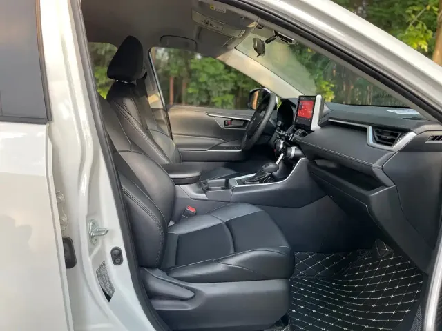 Toyota Wildlander 2022 Facelift 2.0L CVT 2WD Leading Edition — Фото автомобиля 7
