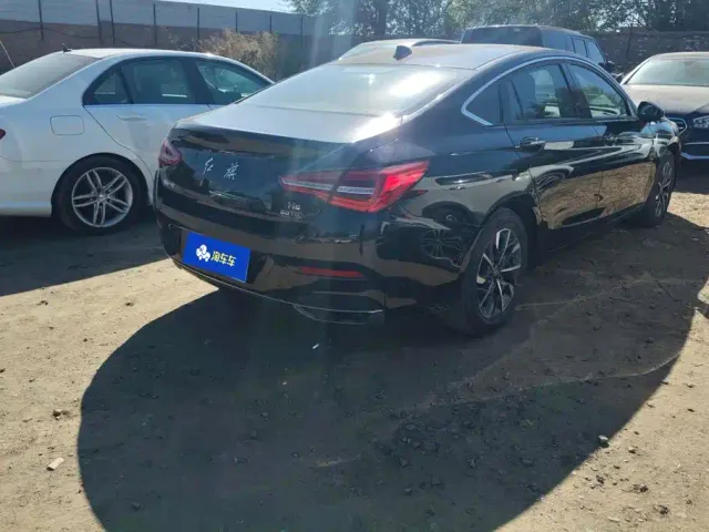 Hongqi H5 — Фото автомобиля 3