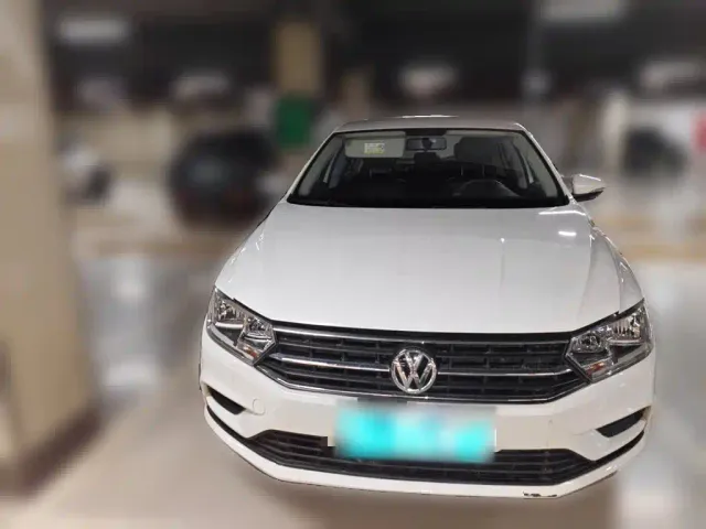 Volkswagen Bora — Фото автомобиля 2