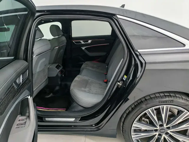 Audi A6L — Фото автомобиля 14