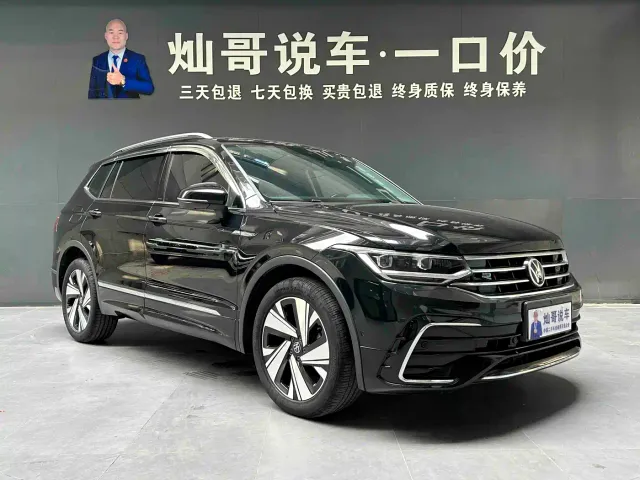 Volkswagen Tiguan L — Фото автомобиля 3