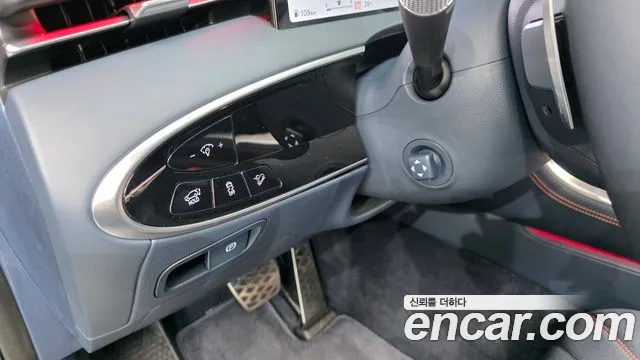 Genesis GV70 2.5T Бензин AWD — Фото автомобиля 17