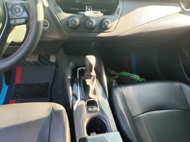 Toyota Corolla — Фото автомобиля 10