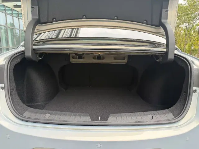 GAC Aion S Plus — Фото автомобиля 12