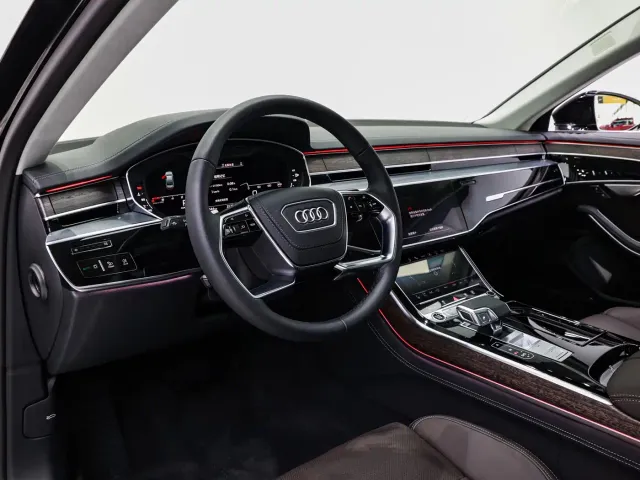 Audi A8 — Фото автомобиля 18
