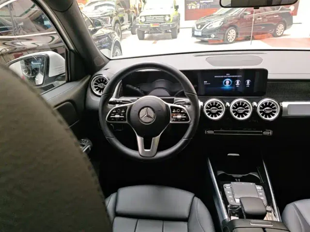 Mercedes-Benz GLB-Class — Фото автомобиля 9
