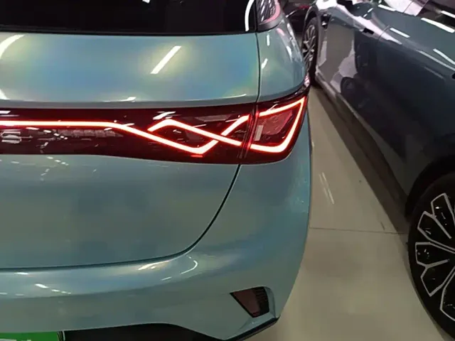 BYD Dolphin — Фото автомобиля 7
