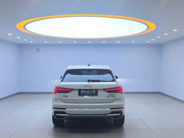 Audi Q3 — Фото автомобиля 4