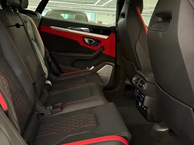 Lamborghini Urus 2023 4.0T V8 S — Фото автомобиля 12