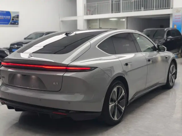 NIO NIO ET5 2025 75kWh — Фото автомобиля 12