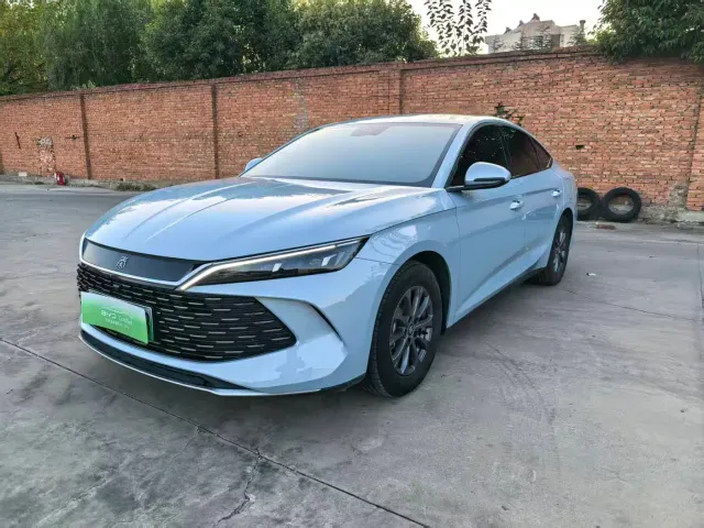 Фотография автомобиля — BYD Qin L