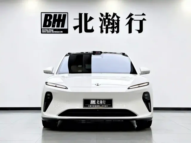 Nio ET5 Touring — Фото автомобиля 3