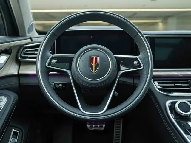Hongqi H9 — Фото автомобиля 16