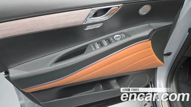 Genesis GV80 — Фото автомобиля 24