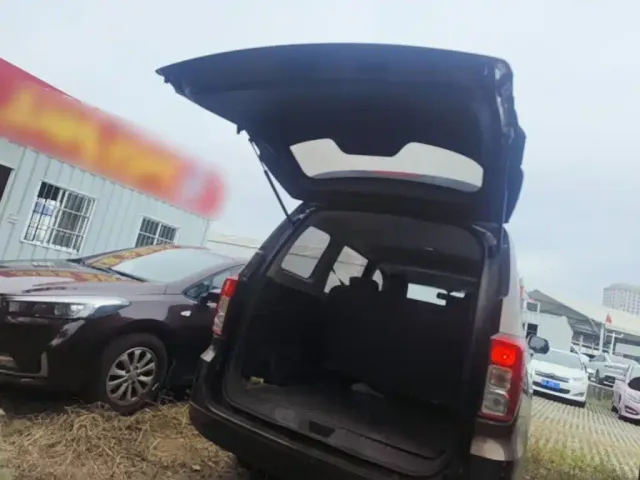 Wuling Motors Wuling Hongguang 2021 1.5L Facelift S Comfort Electric Power Steering LAR — Фото автомобиля 18