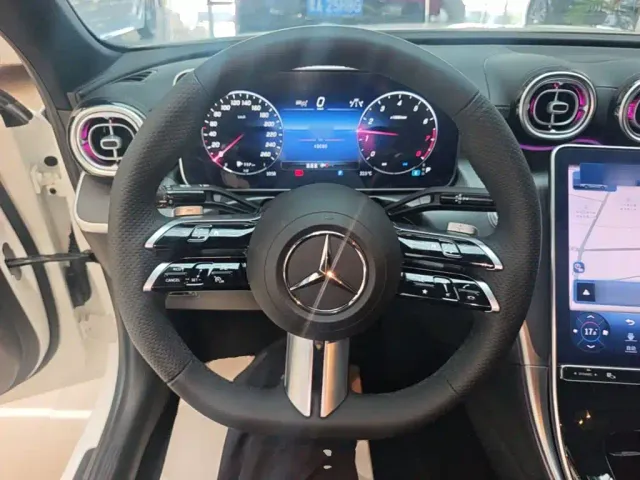 Mercedes-Benz C-Class — Фото автомобиля 10