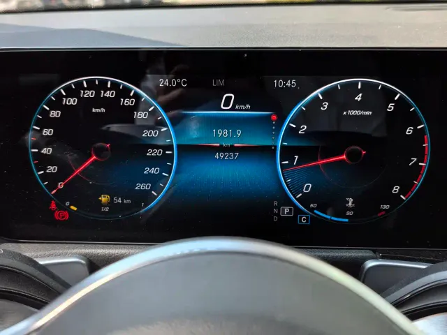 Mercedes-Benz GLB-Class — Фото автомобиля 13