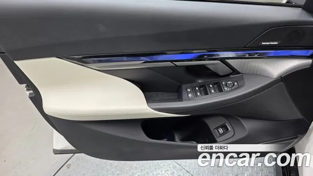 BMW i5 G60 — Фото автомобиля 24