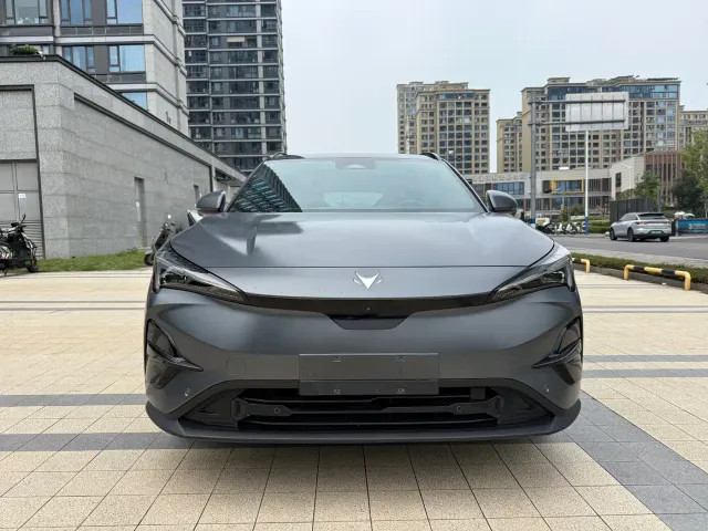 Arcfox Alpha T5 — Фото автомобиля 2