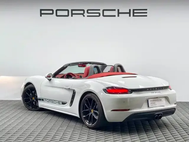 Porsche 718 — Фото автомобиля 5
