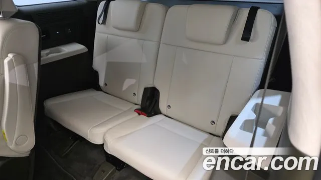 Hyundai Santa Fe MX5 — Фото автомобиля 12