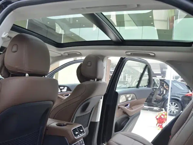 Mercedes-Benz GLE-Class — Фото автомобиля 13