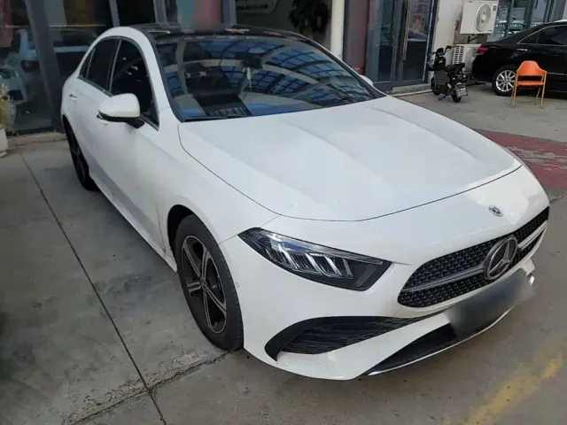 Mercedes-Benz A-Class — Фото автомобиля 3