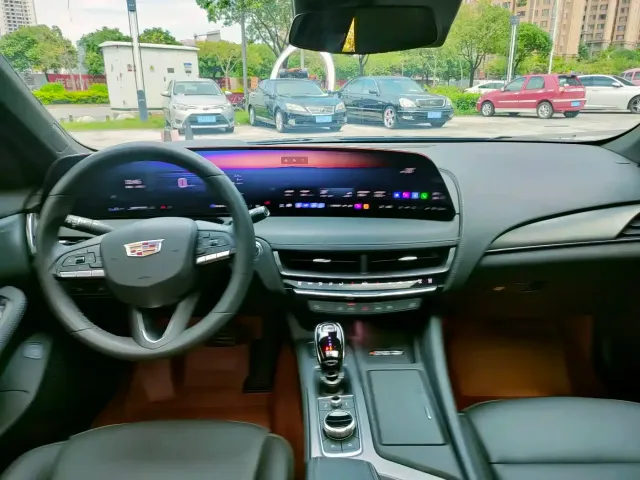 Cadillac CT5 — Фото автомобиля 26