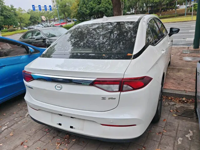 GAC Aion S — Фото автомобиля 12