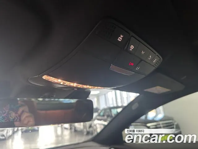 Mercedes-Benz E-Class — Фото автомобиля 17