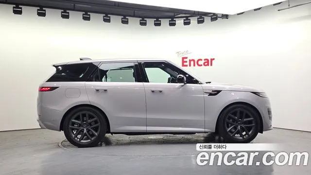 Land Rover Range Rover Sport — Фото автомобиля 6