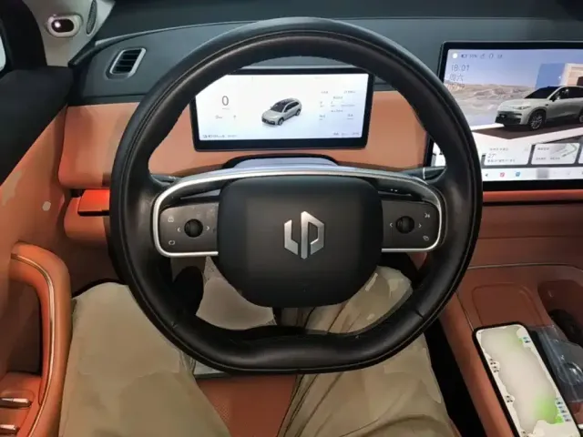 Leapmotor C10 — Фото автомобиля 10