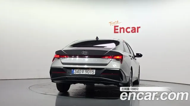 Hyundai Avante CN7 — Фото автомобиля 4