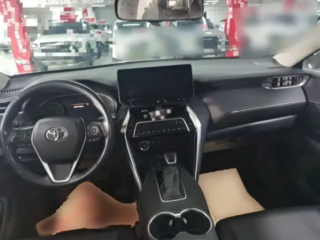 Toyota Harrier — Фото автомобиля 9