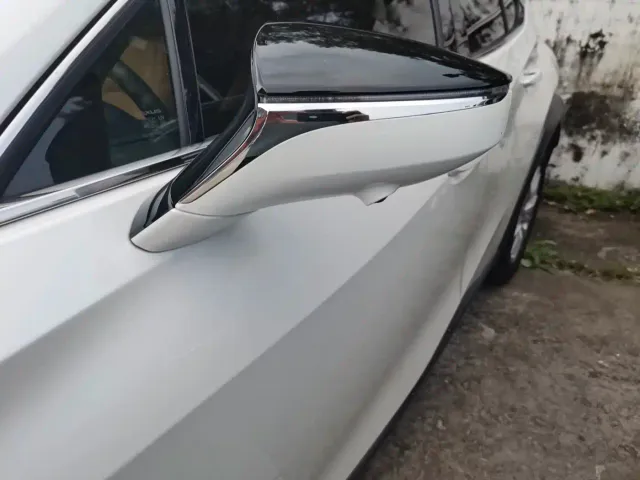 Lexus UX — Фото автомобиля 16